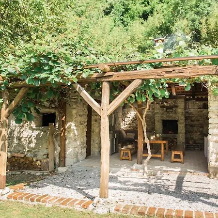 Kuninez, With Summer Kitchen * Most na Soči