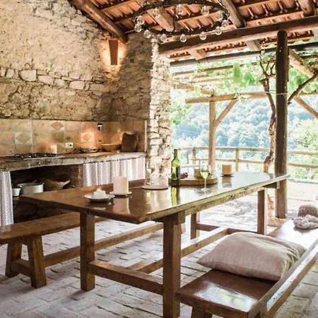 Kuninez, With Summer Kitchen Ferienhaus *