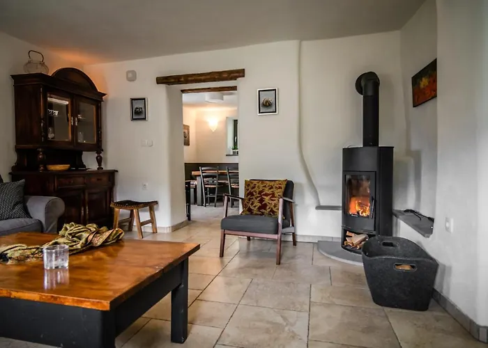 Kuninez, With Summer Kitchen Casa vacanze