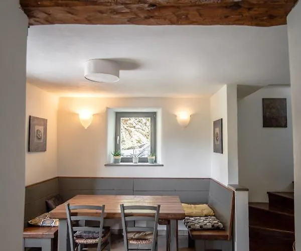 Kuninez, With Summer Kitchen * Most na Soči